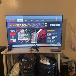 Smart Tv 60 Inch Hi Sense Roku Tv 