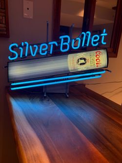 Vintage Coors Light Silver Bullet Flying Can Lighted/Neon Bar Sign.