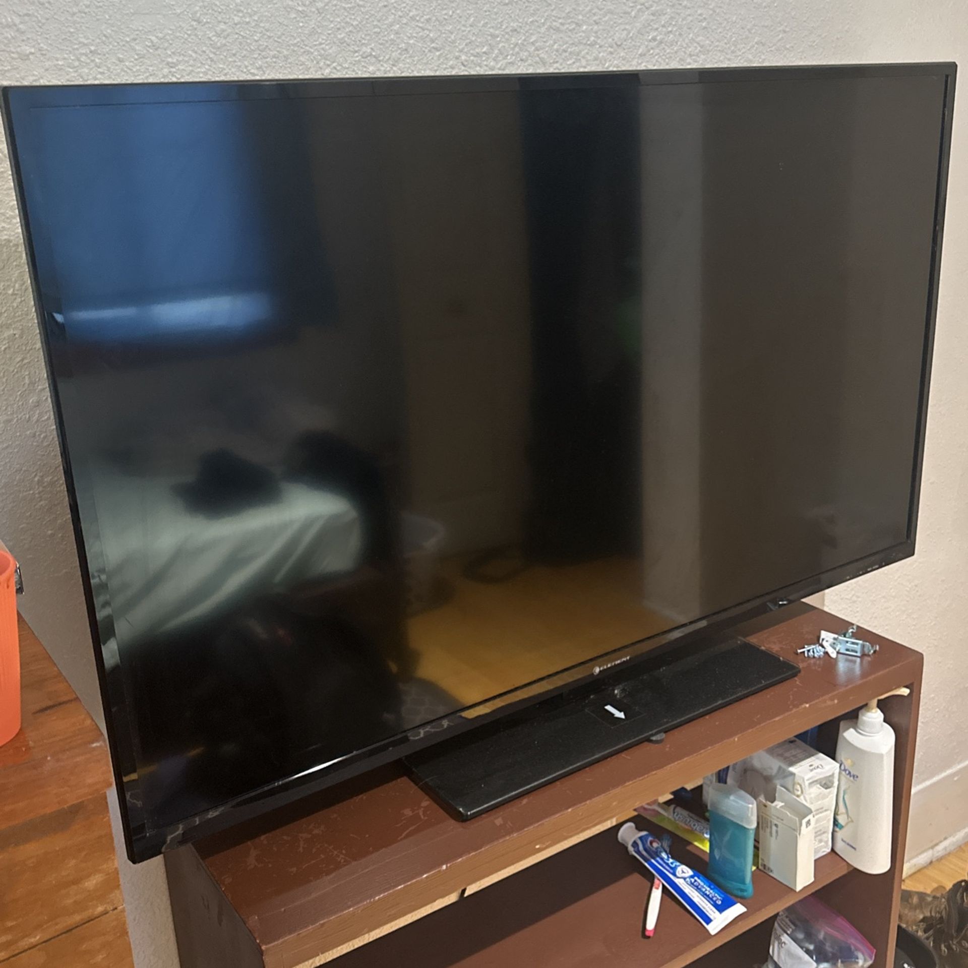 46” Element TV