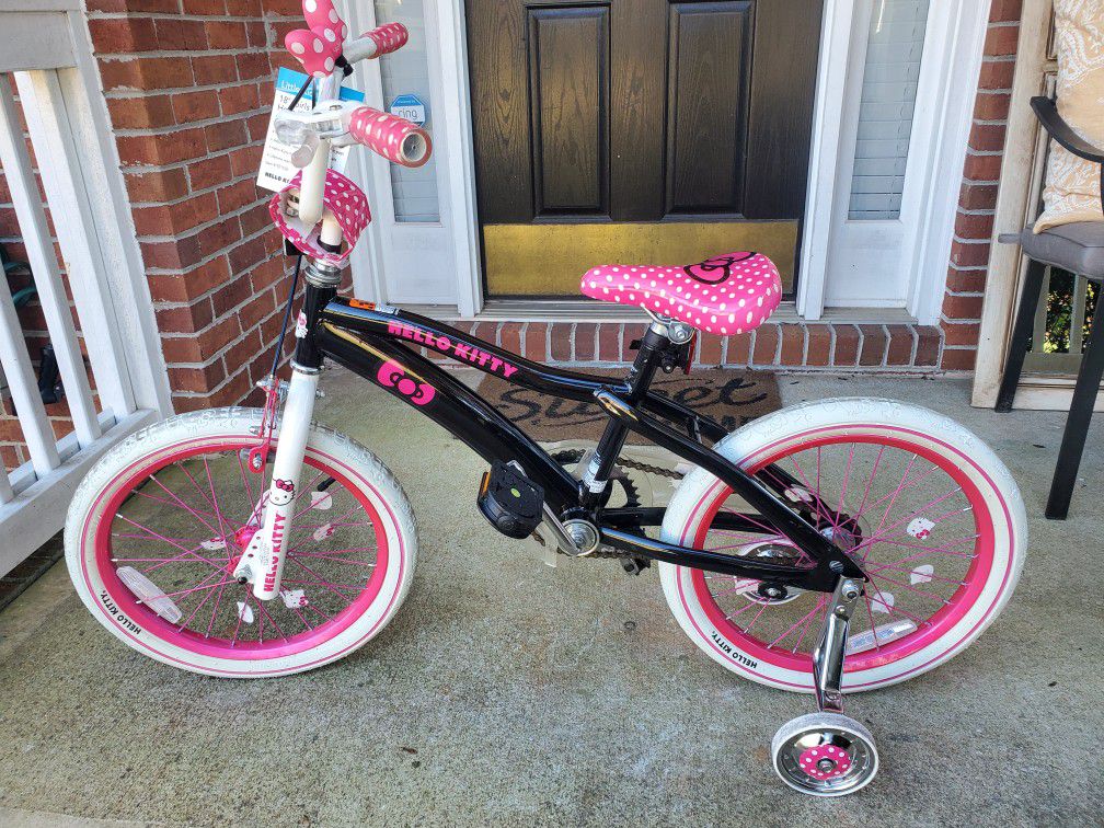 Hello Kitty 18" Girl Bike with Training Wheels
