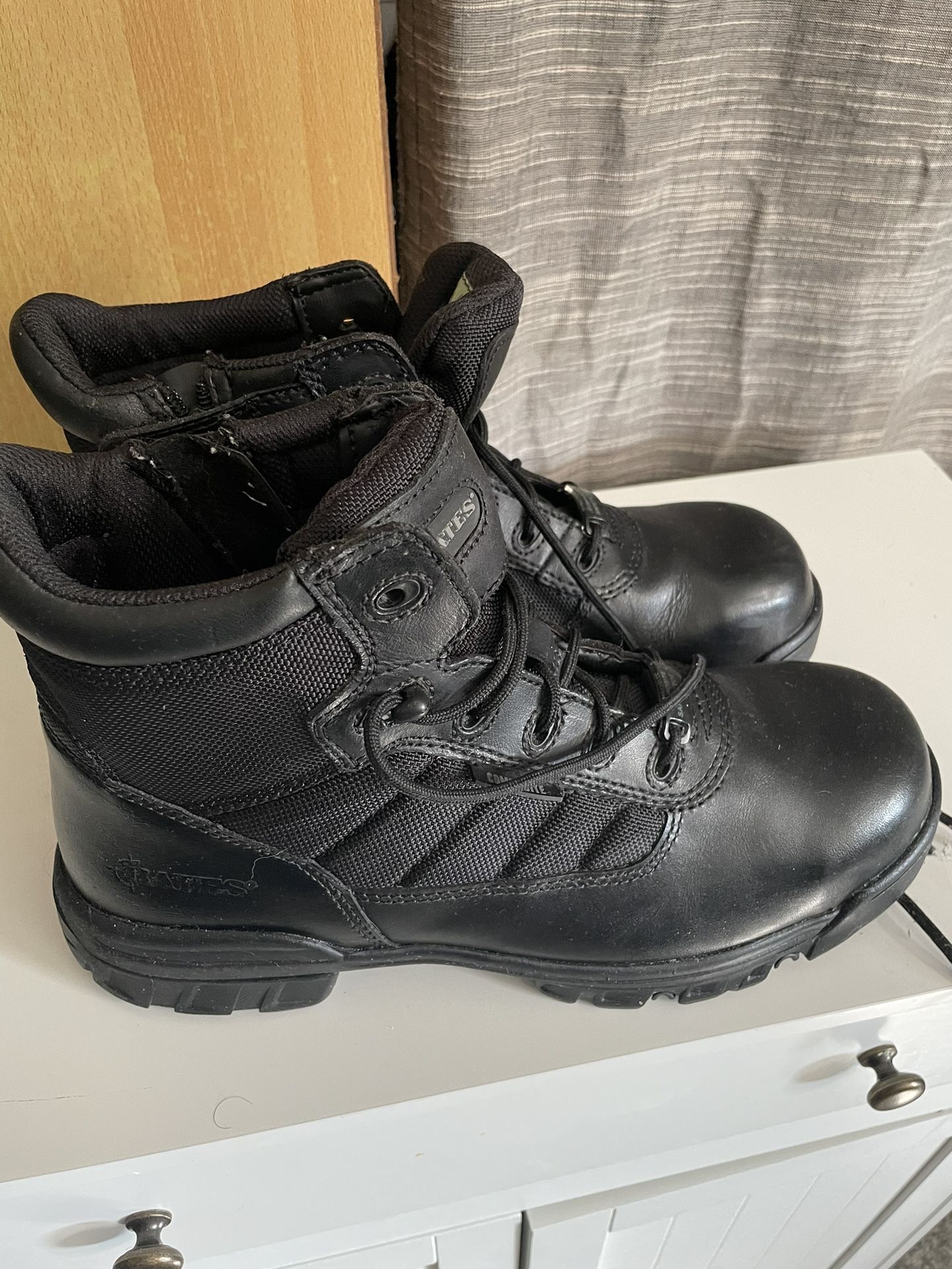 military boots for men Size 9.5