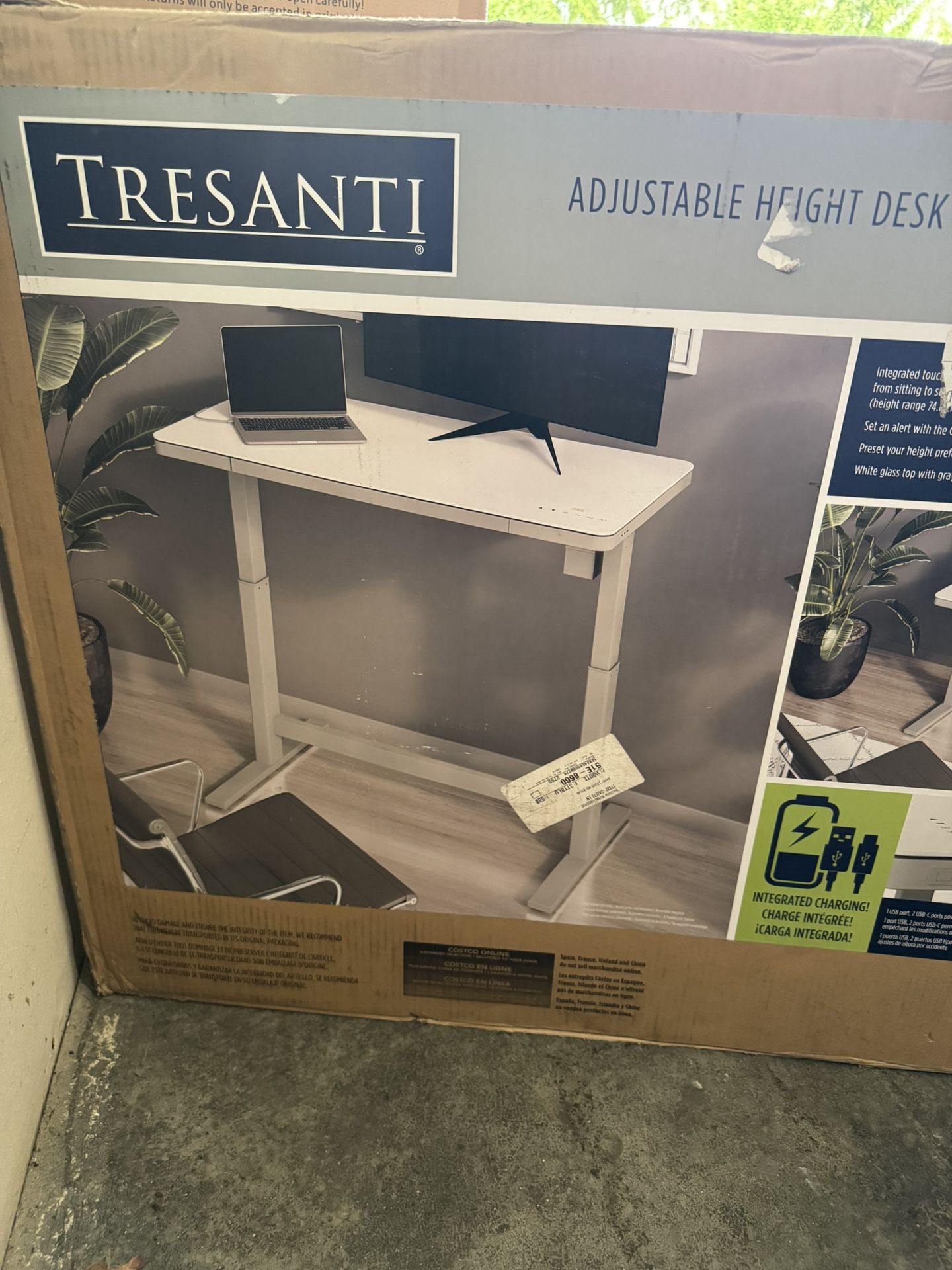 Tresanti Adjustable Height Desk