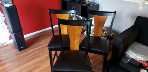 Counter Dinning Table and Chair. By Coaster..