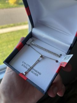 Sterling Silver 1/10 CTTW diamond bracelet