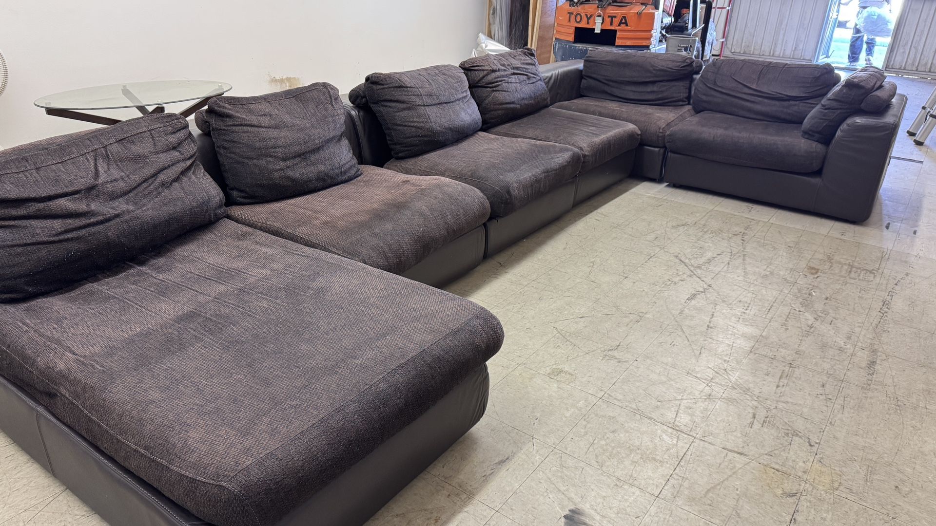 Luxury Chateau d'And L Shape Leather Based And Fabric Cushion Made In Italy