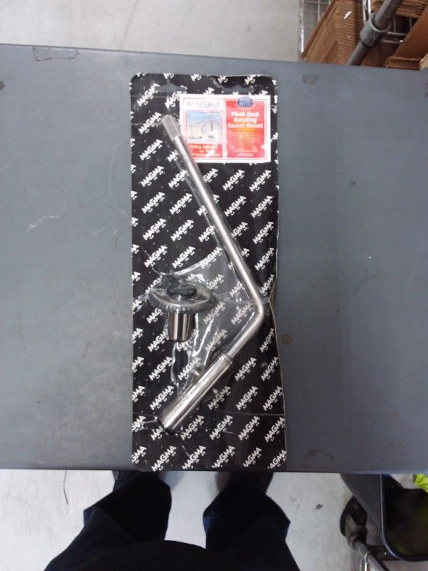 Magma Grill Mount. Flushing Deck Rotating Socket Mount