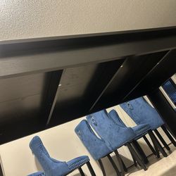 TABLE & CHAIRS