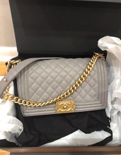 Chanel Handbag ( READ DESCRIPTION ) for Sale in Atlanta, GA - OfferUp