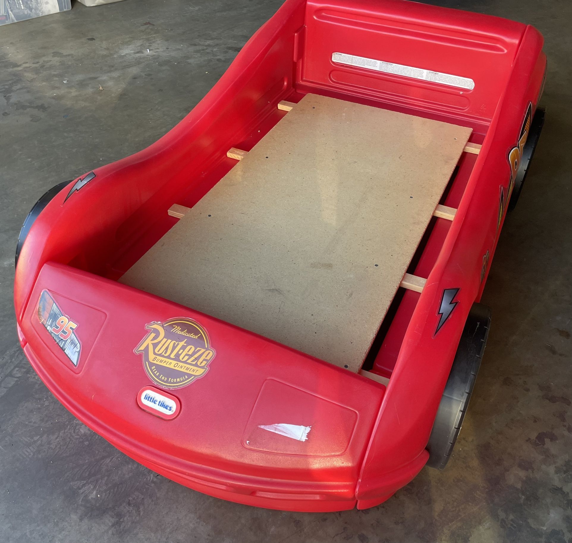 cars-movie-toddler-bed-little-tikes-plastic-toddler-bed-lightning