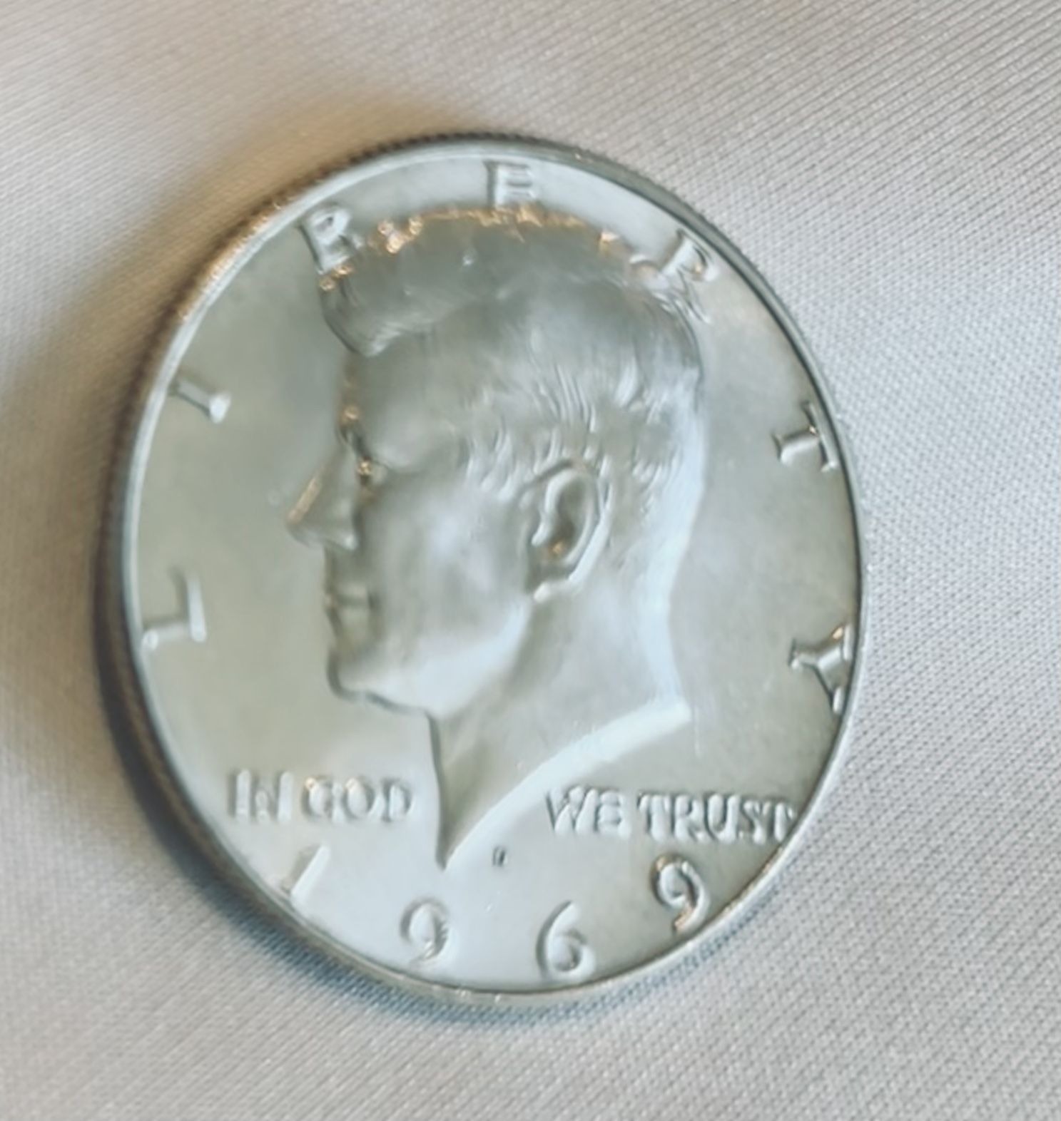 MINT STATE SILVER 1969 D KENNEDY HALF DOLLAR