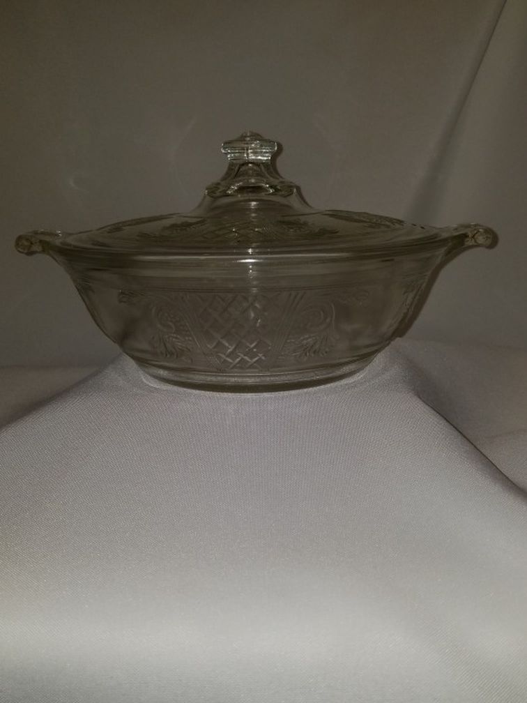 Vintage Pyrex bowl & lid