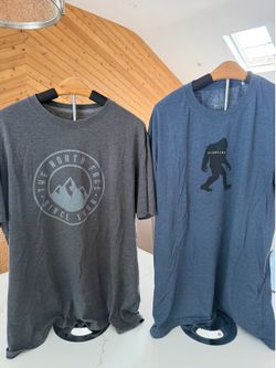 Men’s Outdoor Graphic Shirt Lot | Happy Earth, The North Face, Okemo | Large