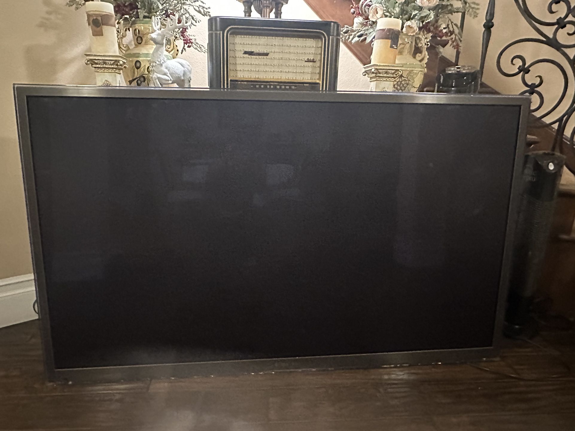 Samsung (65”) Flat Screen TV. 3D