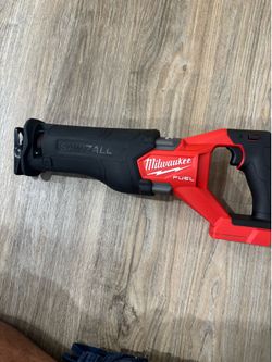 Milwaukee reciprocating saw