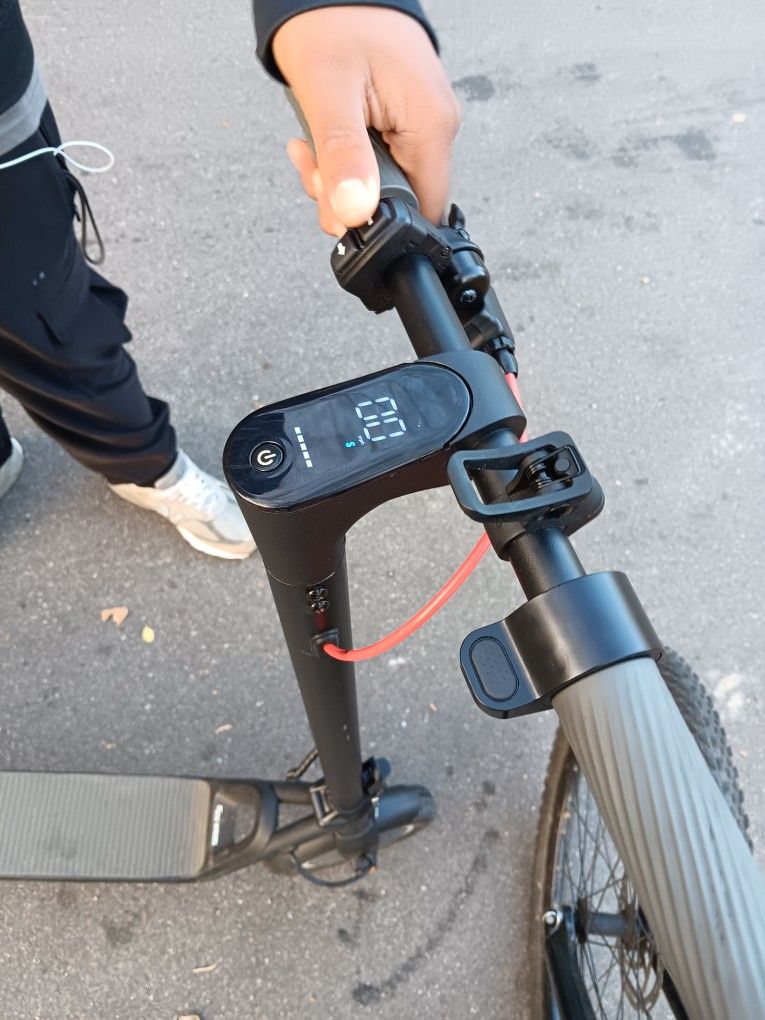 Electric scooter