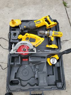 DeWalt 4 Piece 18v Tools Herramienta Batteria
