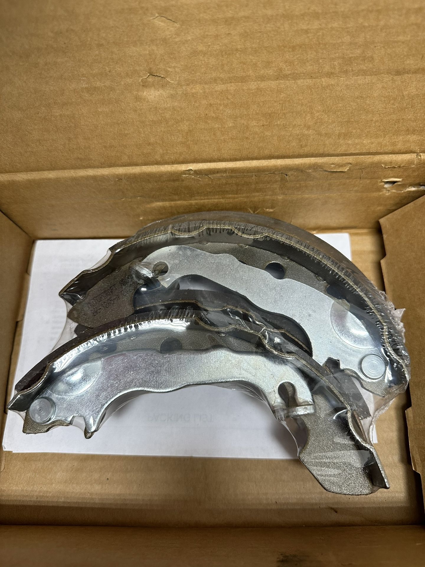 Ford Focus Rear Drum Brake Pads Brand New OEM LU2Z-2V200-C