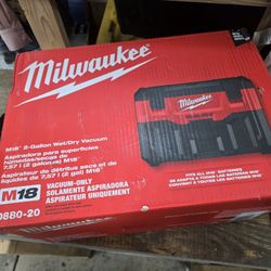 Milwaukee M18 18-Volt 2 Gal. Lithium-Ion Cordless Wet/Dry Vacuum (Vacuum-Only)