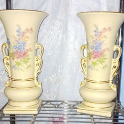 Set Of Two Vintage Pottery Vase P107 Floral With Gold Trim pink/peach Color 