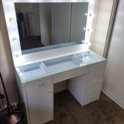 Vanity 