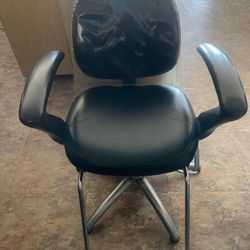 Salón chairs 