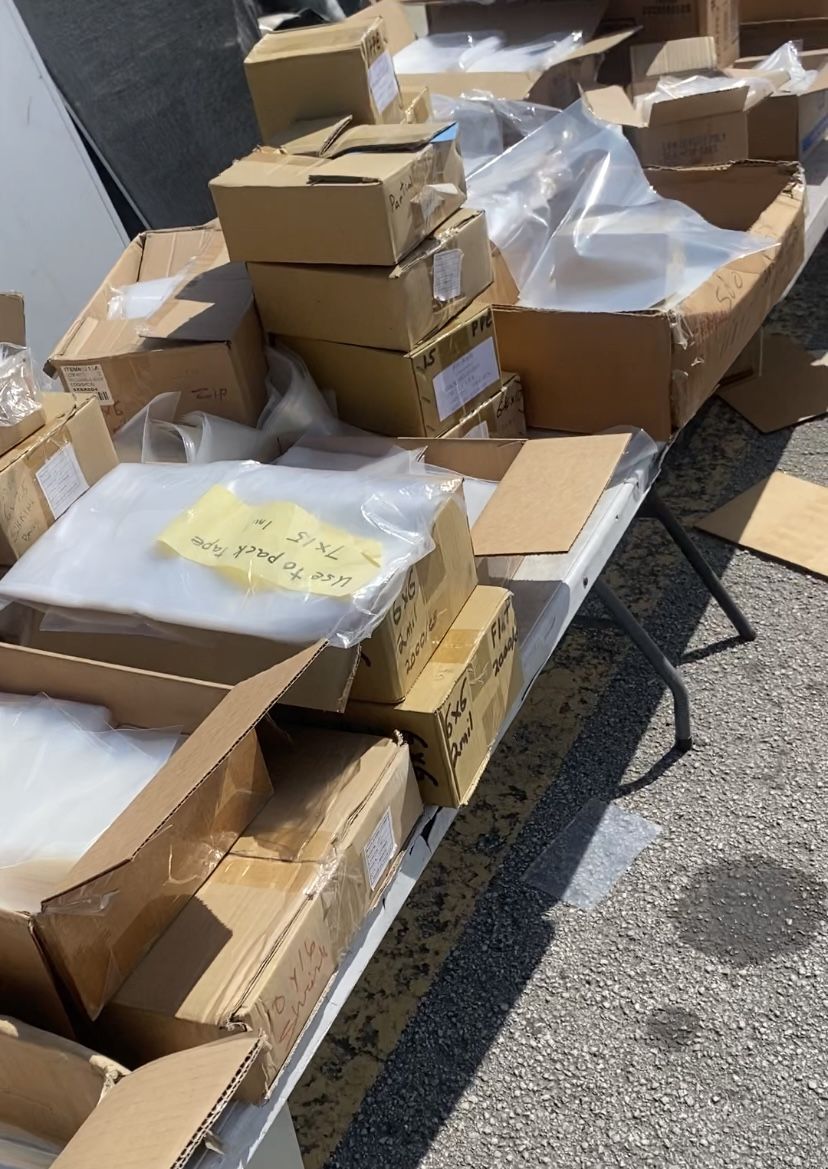 📦 Over 200 Boxes of Brand New Poly Bags – Bulk Sale 📦 (Only while supplies last!)  ✨ Perfect for: 🛒 E-commerce & shipping businesses 🍔 Food servic