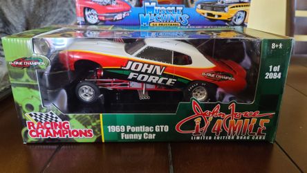 1969 Pontiac GTO 1:18 signed by John Force