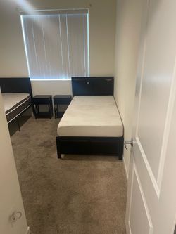 130.00 $ ( 2 twin beds , 2 small stands , mattresses included  )