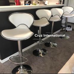 New 4 White Bar Stools 