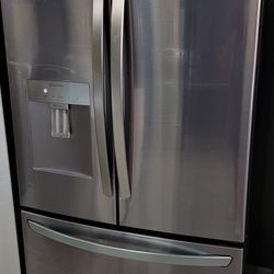 LG Black-Stainless Refrigerator French Door with warranty Delivery Available Fee depends on Address 🚚 🛻 🏠 