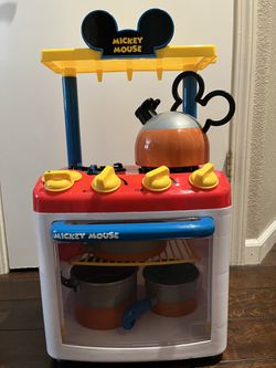 Mickey Mouse Toy Kitchen Stove Top Oven for Sale in San Jose, CA - OfferUp