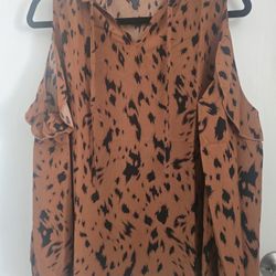 3 NEW Size LARGE Women's Clothing