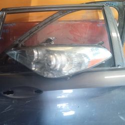 2007 - 2008 Toyota Solara Left Headlight Xenon 