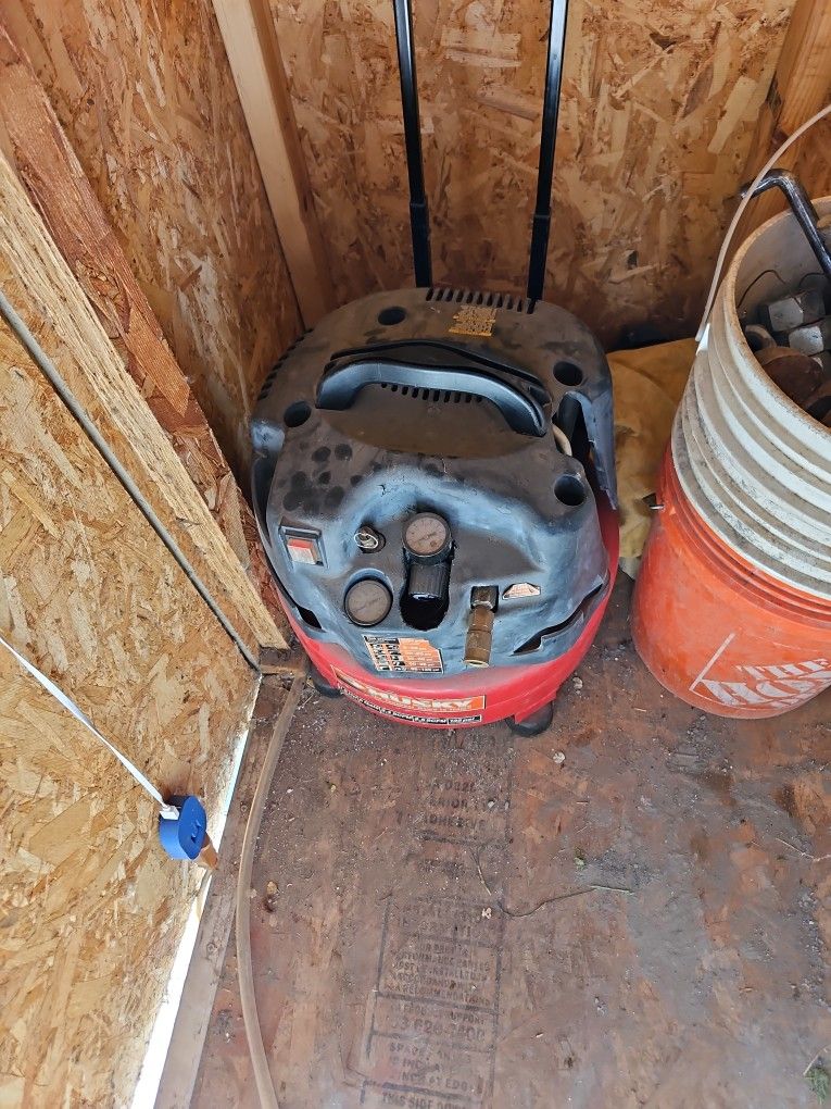 Husky Compressor