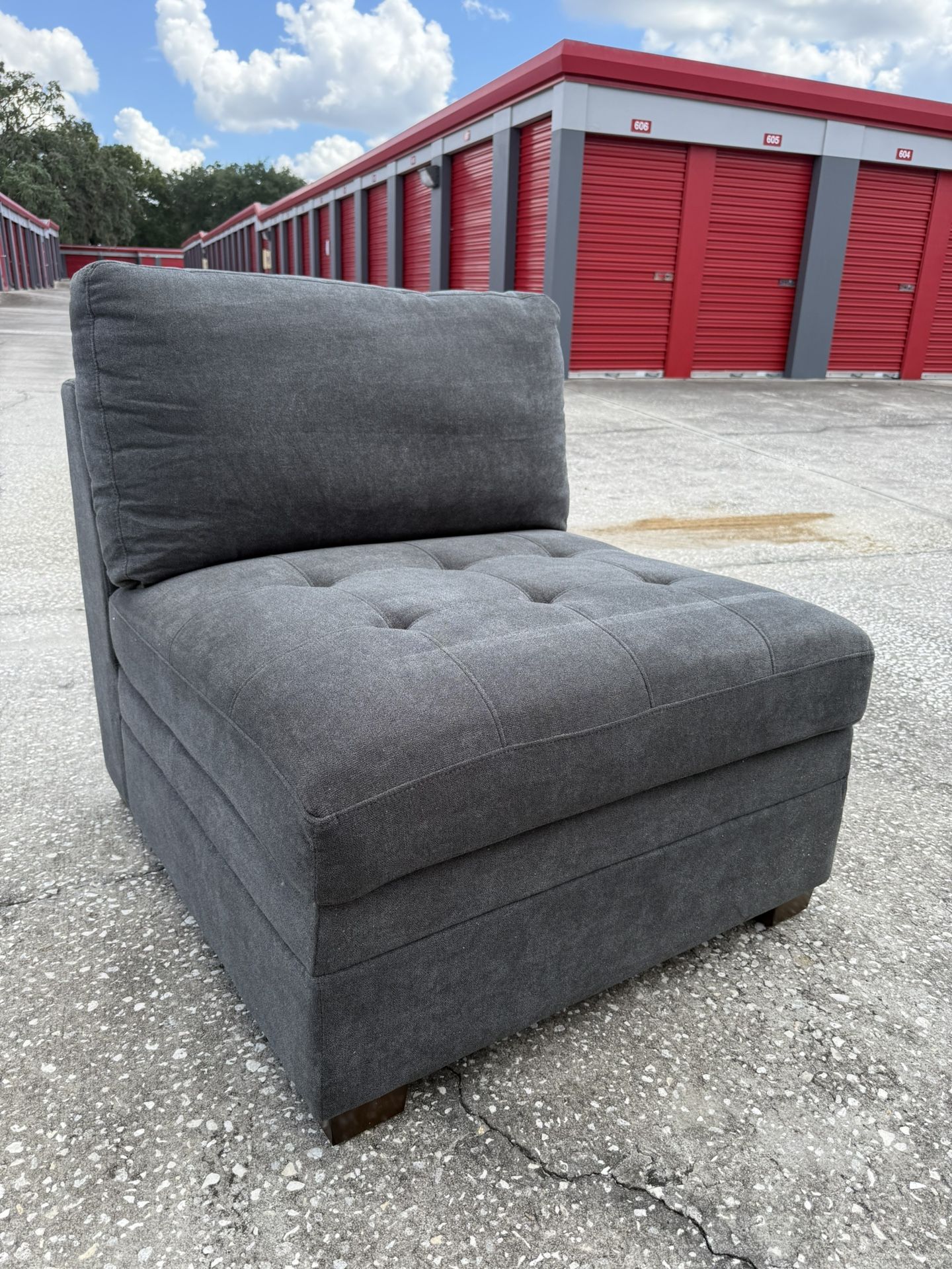 OUTLET | COSTCO Thomasville Tisdale Armless Chair, Dark Gray