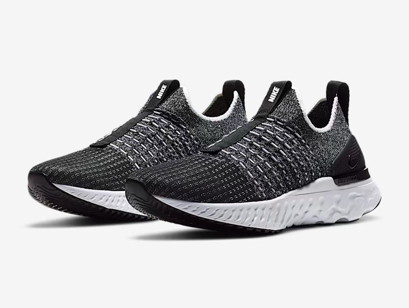 Size 6.5 Women's Nike React Phantom Run Flyknit 2 Oreo Running Shoes CJ0280-002