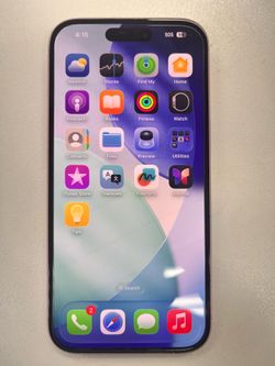 iPhone  15 128GB