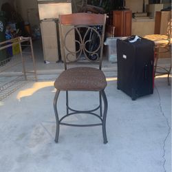 Set Of 4 Countertop Height Chairs Beautiful Design 