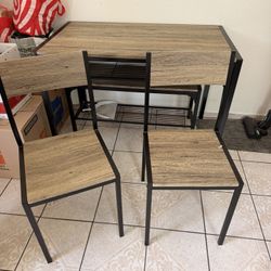 Dining Set 
