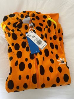 CHEETOS BAD BUNNY ADIDAS TRACK SUIT 