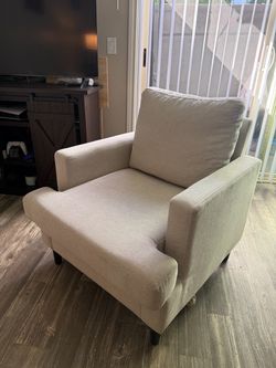Oversized Beige Armchair – Comfy Lounge Chair