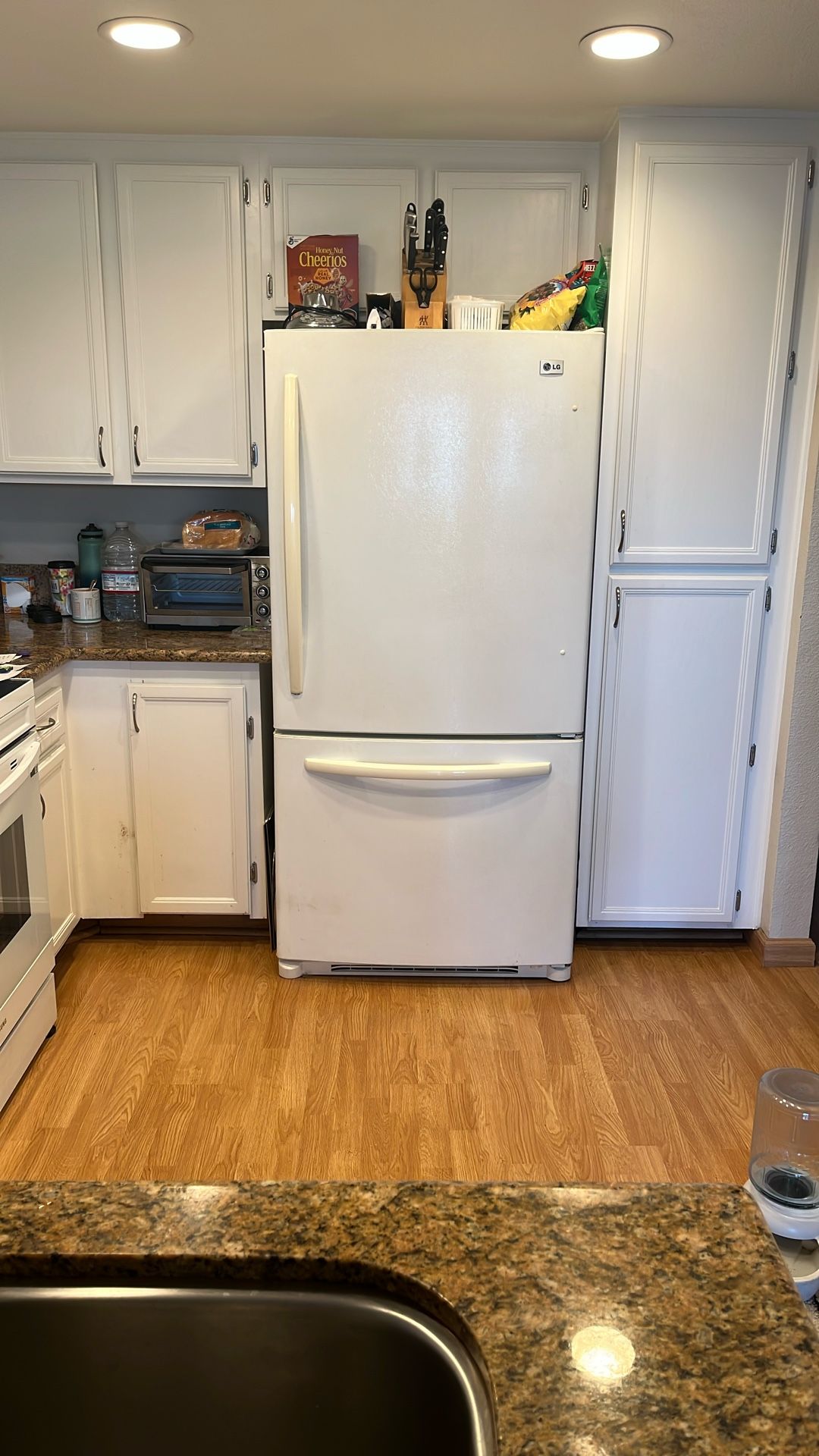 LG Refrigerator Counter Depth 33” X34”x70”
