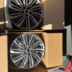 Nissan Altima  rims only have two