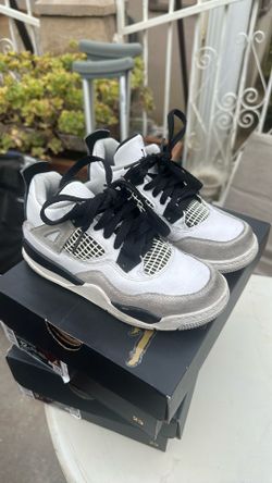 Jordan 4 Retro Mid Military Black