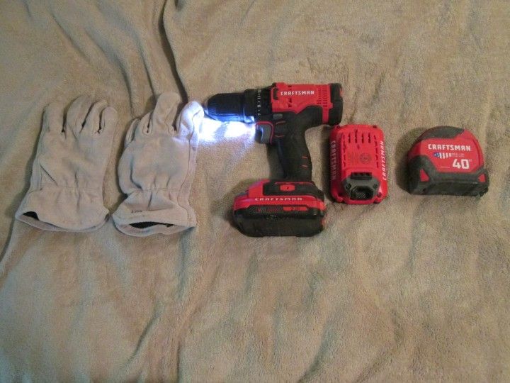 Craftsman 20v Cordless Drill With Accessories