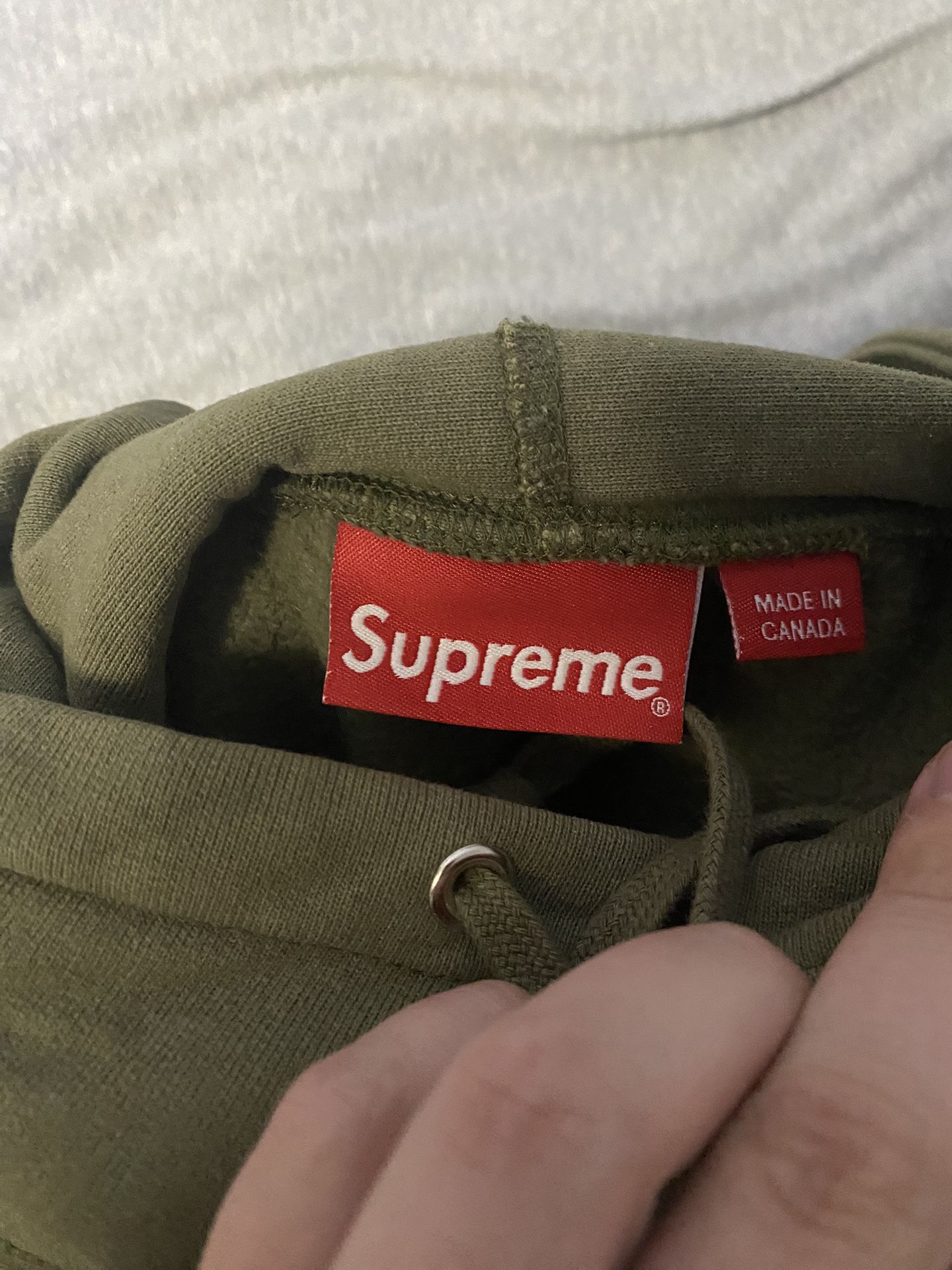 Louis Vuitton x Supreme Hoodie LV medium for Sale in Great Neck, NY -  OfferUp