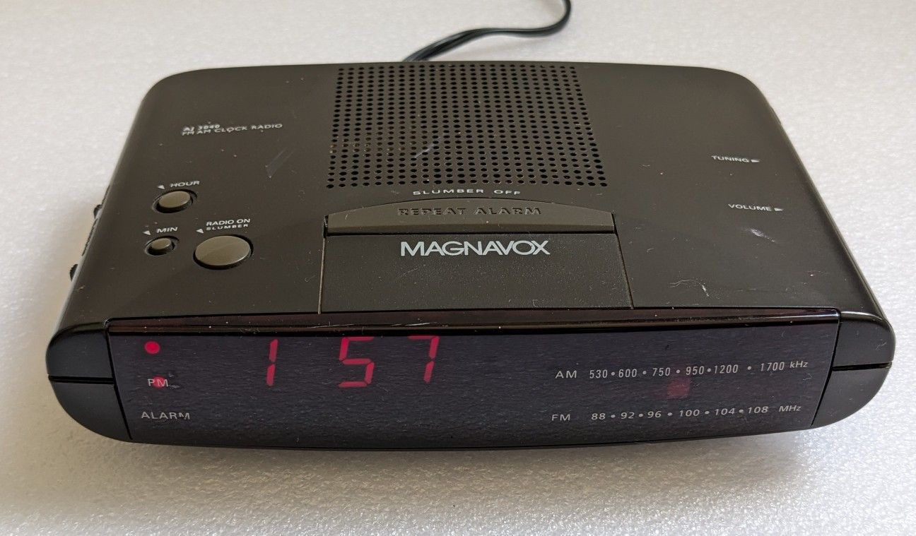 Magnavox AM/FM Digital Clock Radio