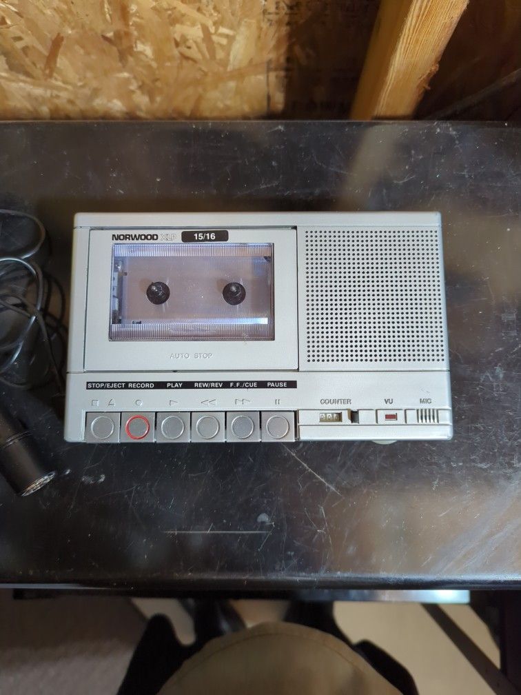 Vintage Norwood XLP 15/16 Tape Recorder With Microphone