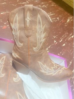 botas de estilo vaquero size 7