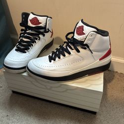 Air Jordan Retro 2 